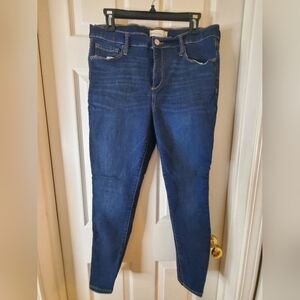 Gap Womens Size 14/32 Short Dark Wash True Skinny 26" Inseam